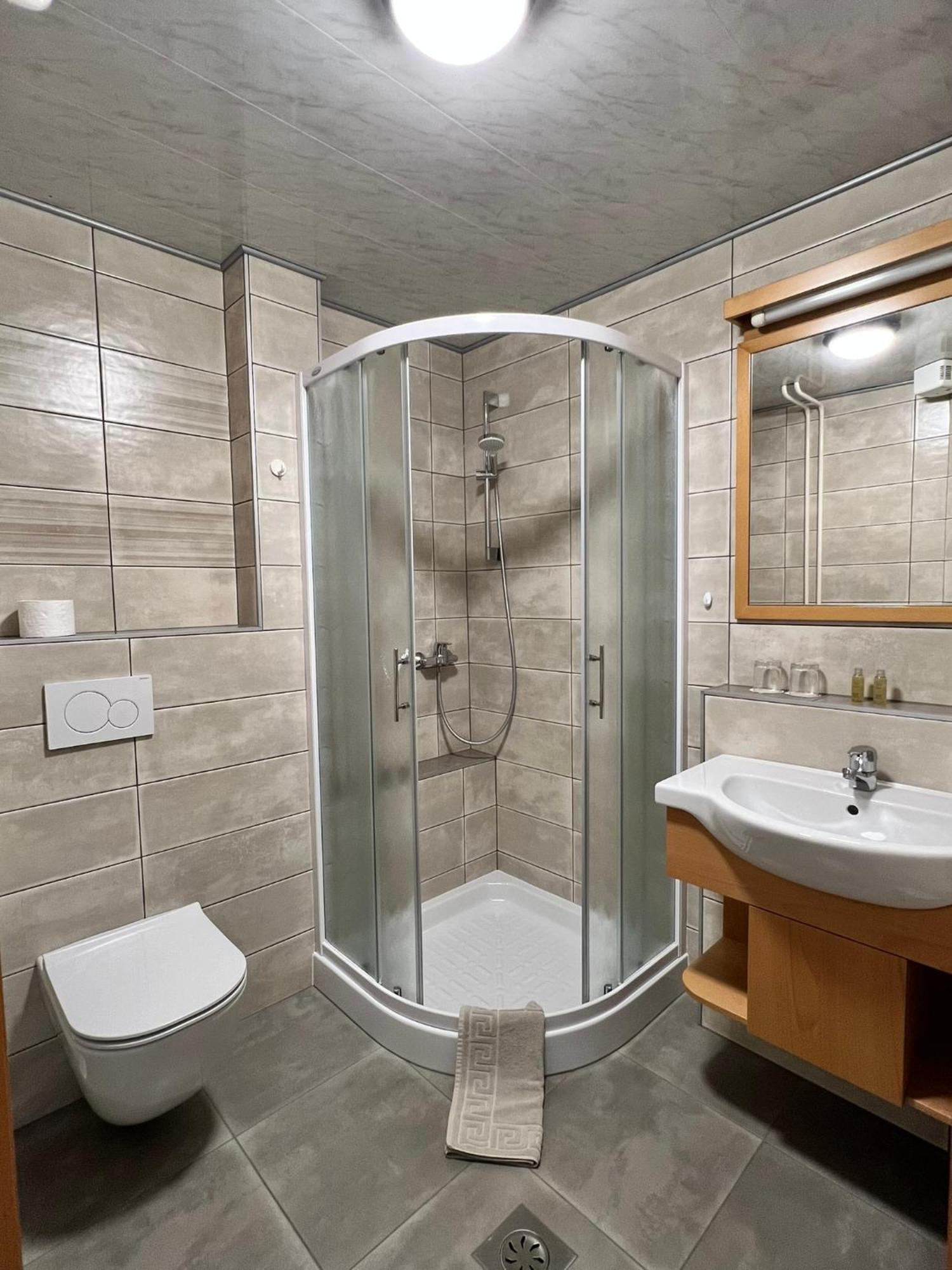 Mini hotel Шкофья-Лока Экстерьер фото