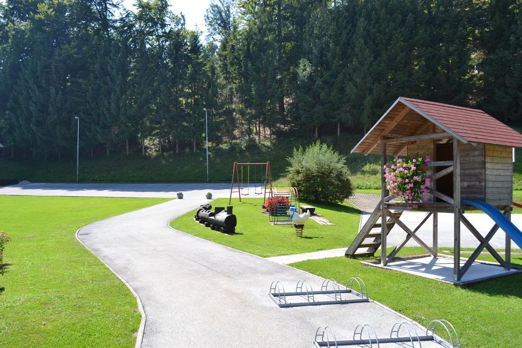 Mini hotel Шкофья-Лока Экстерьер фото